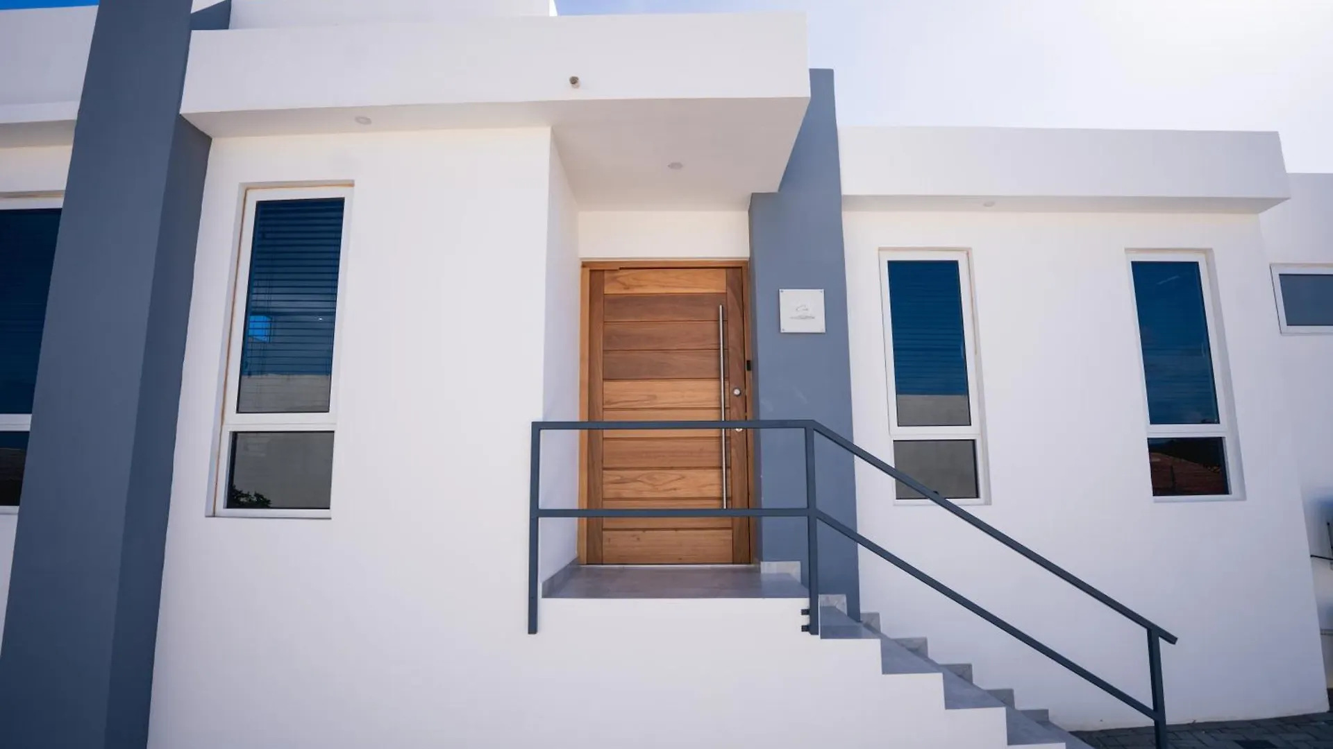'Casa 30' Villa Nearby Mambo-Beach Willemstad Curaçao