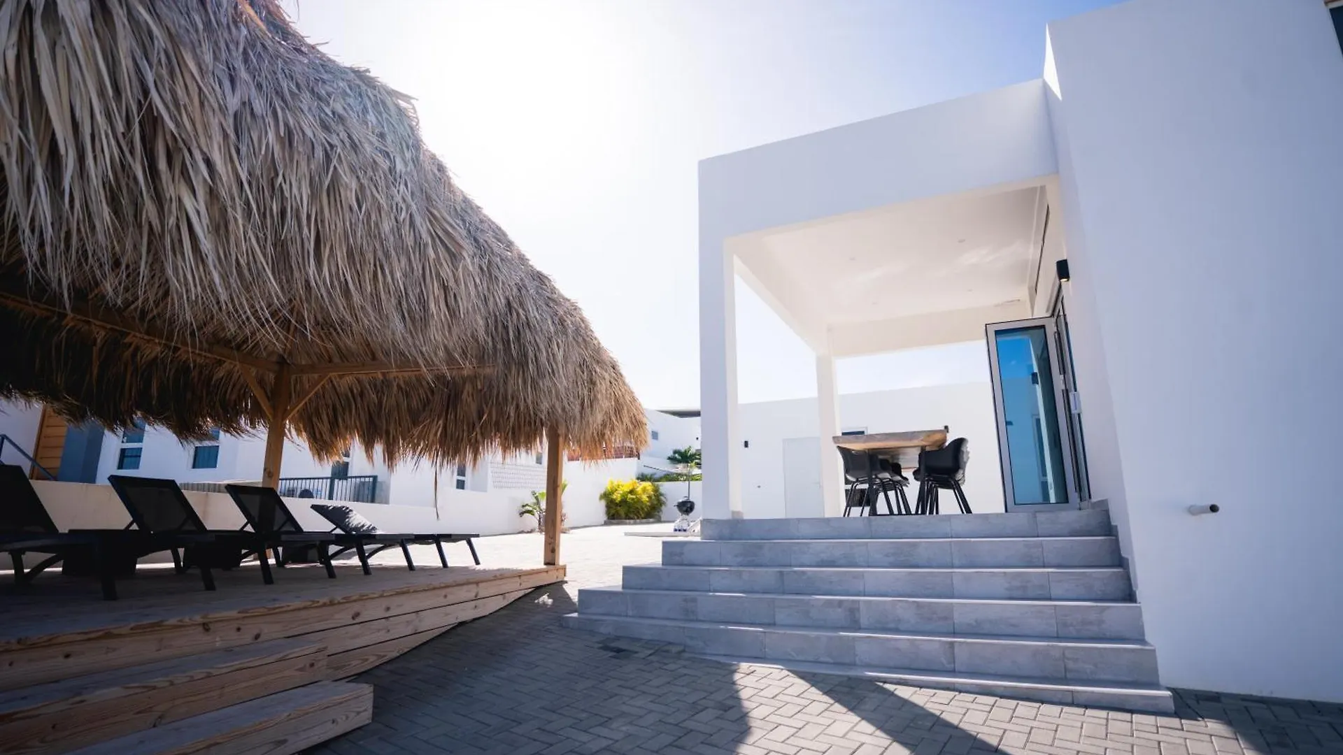 'Casa 30' Villa Nearby Mambo-Beach Willemstad
