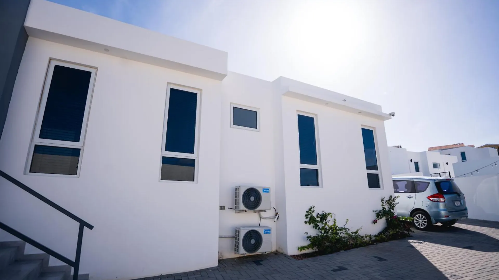 'Casa 30' Villa Nearby Mambo-Beach Willemstad